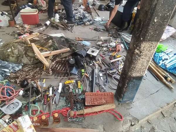 Tacumbú: incautan todo tipo de armas de fabricación casera en nueva requisa - Policiales - ABC Color