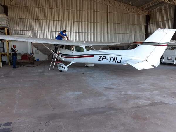 Delincuentes armados robaron avioneta en estancia de San Alberto - trece