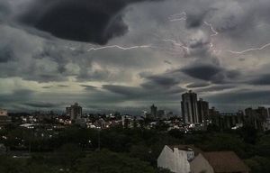 Alerta Meteorológica: emiten boletín especial por lluvias y tiempo severo - trece
