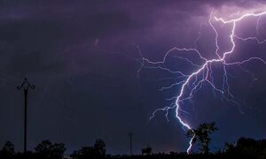 Oúta tormenta “fidemundo”: Meteorología anuncia granizo, rayos y vientos fuertes