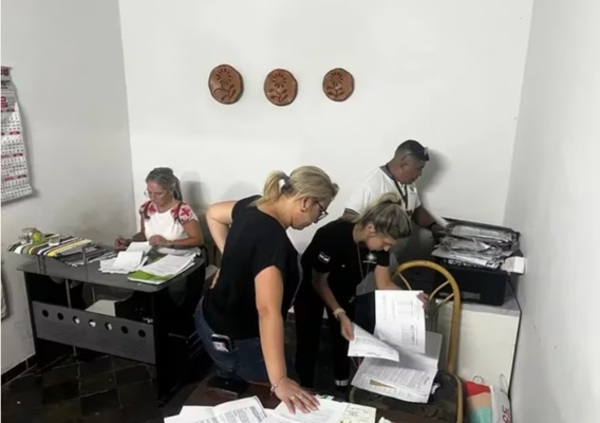 Allanan casa de prófuga y fundación ligada a la Armada por fraude en IPS