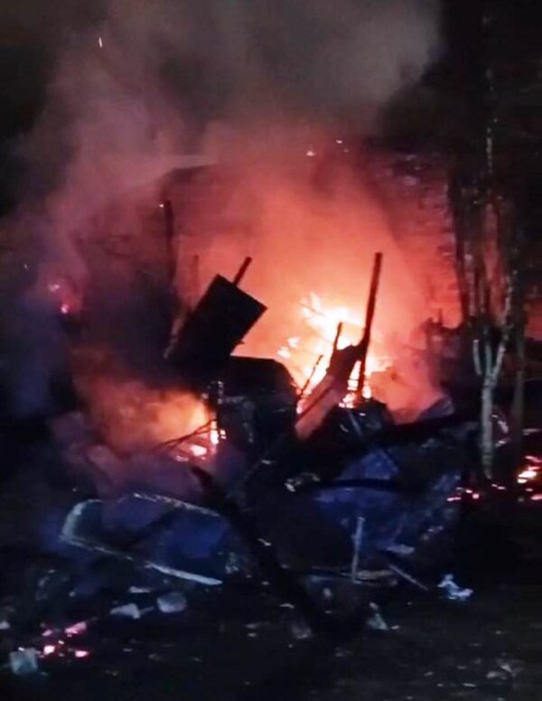Madre e hijo mueren calcinados en incendio de vivienda