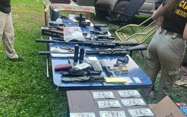 Allanan viviendas en Capiatá ante presunto esquema de tráfico de armas