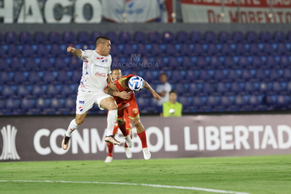 Versus / Nacional ya conoce a los árbitros para su debut en la Libertadores 2024