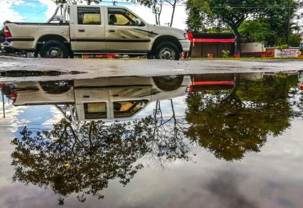 Anuncian otra jornada con mucho calor y chaparrones