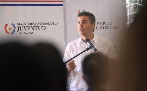 Peña destaca mejora de calificación de Paraguay de reconocida empresa internacional - ADN Digital