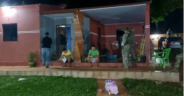 La Nación / Detienen a los propietarios de tres toneladas de marihuana