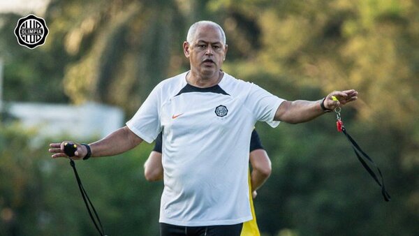 Arce tiene tres bajas para medir al Ameliano