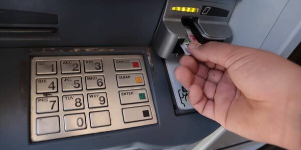 Detenido con 65 tarjetas de débito del BNF y dinero extraído