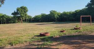 Diario HOY | Concepción: convierten yuyales en canchas de fútbol para beneficio de la comunidad