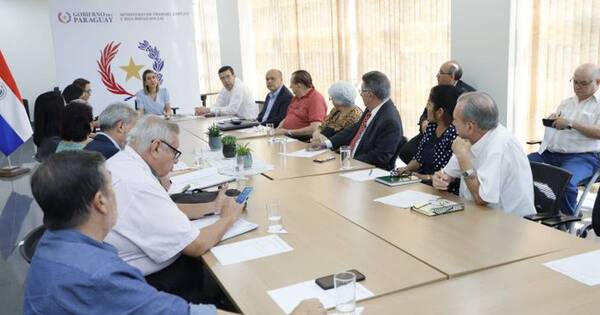 Diario HOY | Destacan diálogo entre el Gobierno y gremios de jubilados para conformar Consejo