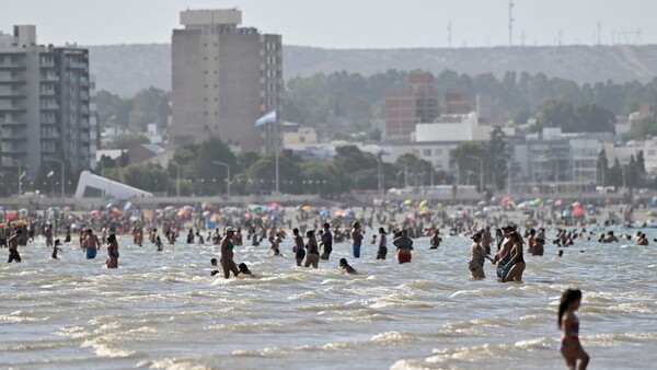 Argentina atraviesa una ola de calor extremo con más de 40°C