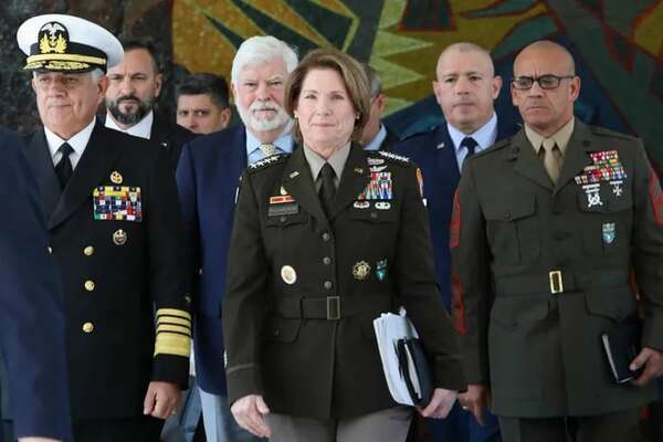 Jefa del Comando Sur de EE.UU. visitará Uruguay para una serie de discusiones - Mundo - ABC Color