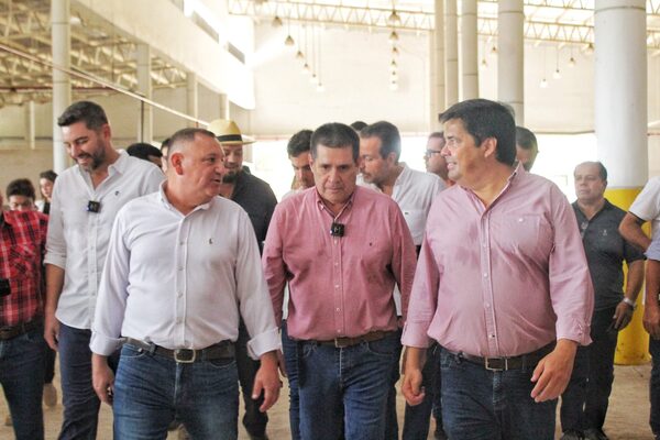 Director de la EBY acompaña proyecto de inversión en Ñeembucú, zona de influencia de la hidroeléctrica