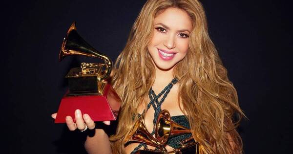 La Nación / “Así da gusto cumplir 37 años”: Shakira bromea sobre su nueva edad