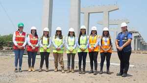 Mujeres sobresalen en puestos claves en la construcción del Puente de la Bioceánica - .::Agencia IP::.