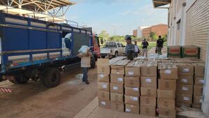 Operativo Basalto Intercepta un camión. Lleno de productos de presunto contrabando