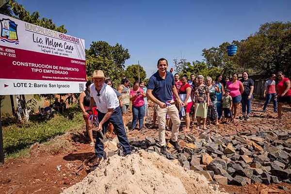 Comuna hernandariense emprende pavimentación de calles en varios barrios de la ciudad | DIARIO PRIMERA PLANA