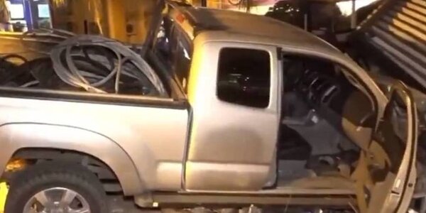 Camioneta atropelló a una moto en la que iban un hombre y una embarazada