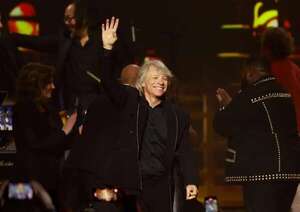 Los Grammy premian a Jon Bon Jovi como Persona del Año 2024 - Mundo - ABC Color