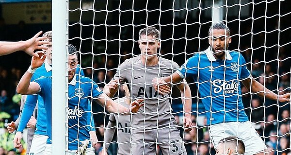 Versus / Tottenham deja escapar puntos ante Everton pese al doblete de Richarlison