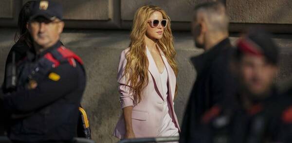 Shakira estaría en problemas con los padres del cole de sus hijos