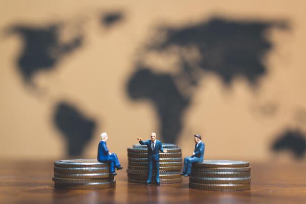 Clima extremo, desinformación y polarización política: Estos son los principales temores en las Perspectivas Globales 2024 - MarketData