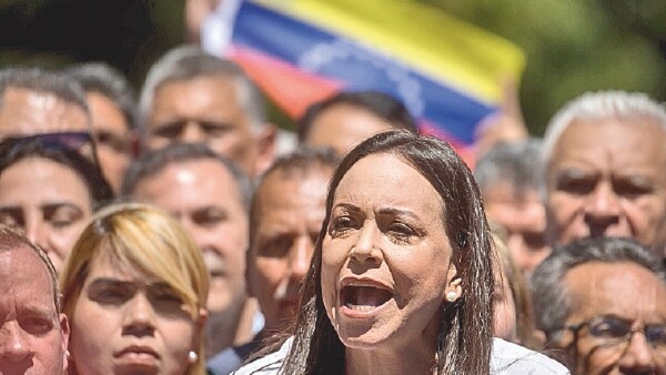 Machado recurre a los venezolanos de afuera