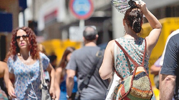 Argentina atraviesa ola de calor extremo con más de 40°C