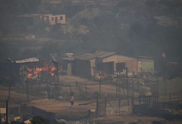 Boric confirma 46 muertos por incendios forestales en Chile y teme que cifra aumente