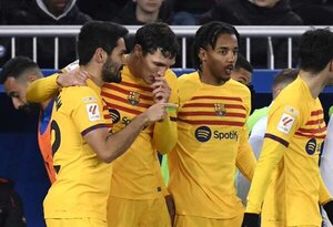 El Barcelona recupera el color con un triunfo solvente ante el Alavés