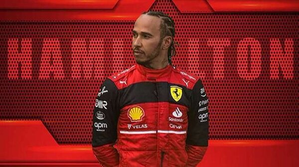 Hamilton cumple "otro sueño de niño" con su fichaje por Ferrari