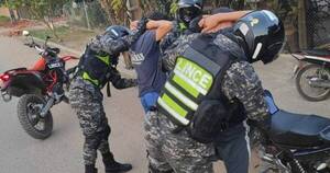 La Nación / Incursiones de la Policía en los bañados redujeron la criminalidad, aseguran