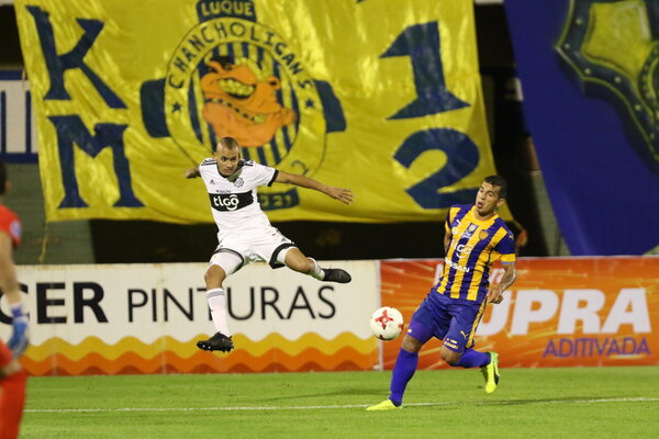 Versus / Sergio Otálvaro tendría cerrada su vuelta al fútbol paraguayo