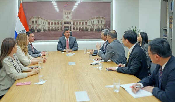 Presidente Peña impulsa revolución médica con delegación China (Taiwán) | OnLivePy