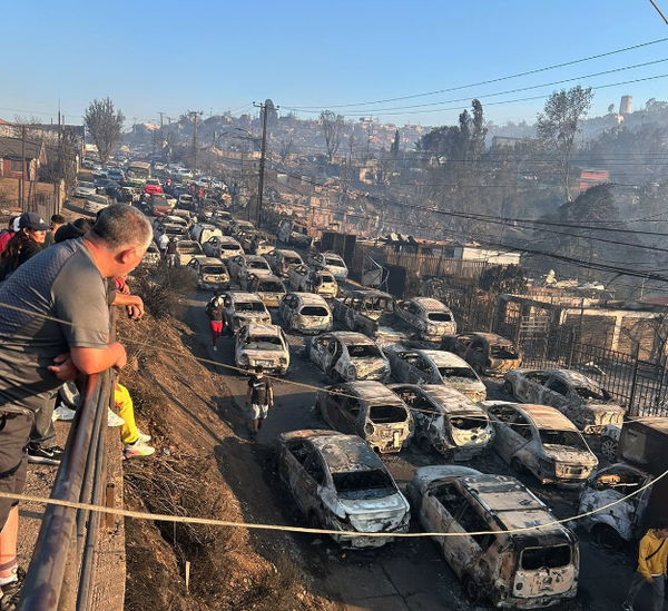 Chile en llamas: 51 muertos y más de 300 desaparecidos