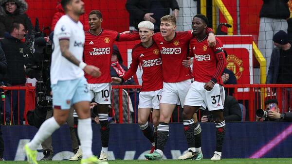 Manchester United golea e ilusiona a su gente