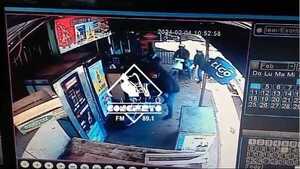 Con disparos de por medio, asaltan bodega en Franco