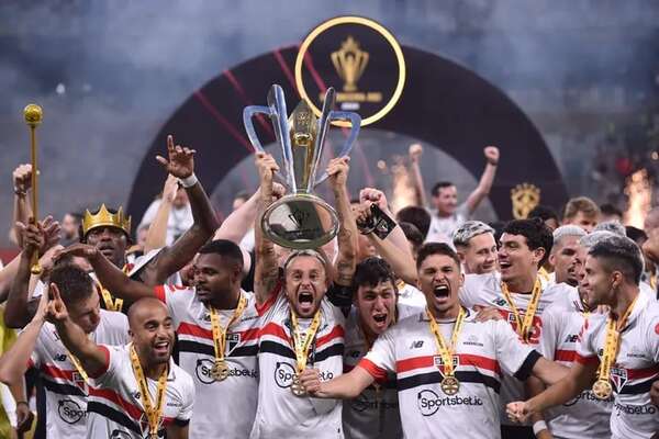 São Paulo, supercampeón de Brasil tras imponerse en los penales al Palmeiras - Fútbol Internacional - ABC Color