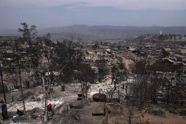 Devastadores incendios en Chile dejan al menos 99 muertos - Mundo - ABC Color