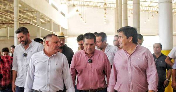 La Nación / Impulsan maquiladora similar a la del barrio San Francisco