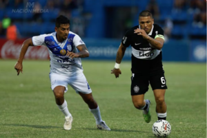 Versus / Olimpia y Ameliano se encuentran en Encarnación con el luto a cuestas