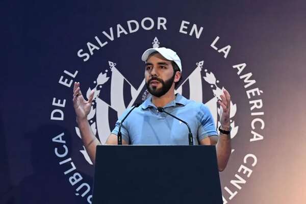 Bukele autoproclama su victoria en El Salvador y arremete contra los críticos - Mundo - ABC Color