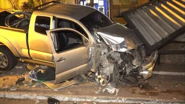 Prisión para conductor que protagonizó aparatoso choque en Lambaré - Nacionales - ABC Color