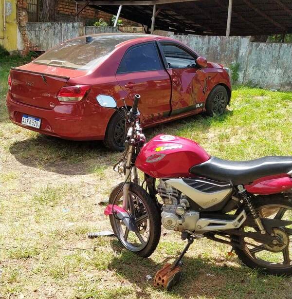 Buscan a automovilista que huyó tras accidente que dejó gravemente a herido a motociclista - La Clave