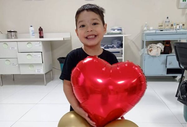 El emotivo mensaje de la madre de Milan, el niño que sigue aguardando un corazón - Megacadena - Diario Digital