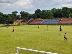 Comienza una nueva etapa de prueba futbolística en Encarnación Fútbol Club