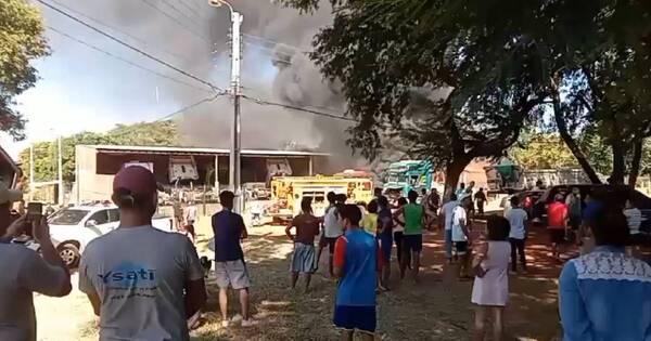 Diario HOY | Explosión e incendio en taller mecánico: un fallecido y dos heridos