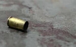 Docente resultó herida en la cabeza con una bala perdida