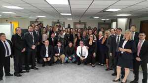 Actuarios judiciales piden cumplimiento del reajuste salarial aprobado por ley | 1000 Noticias